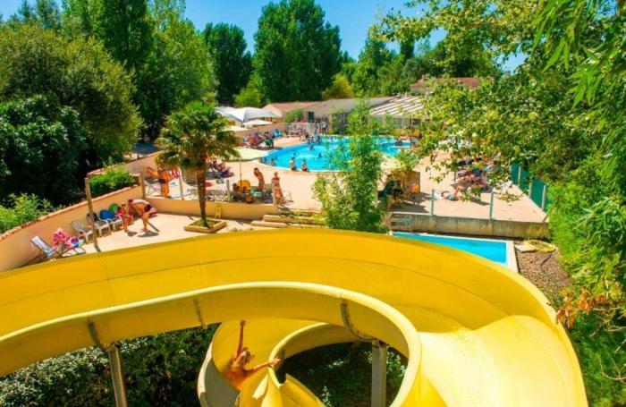 Camping Tranche Sur Mer Apartment Angles  Bagian luar foto